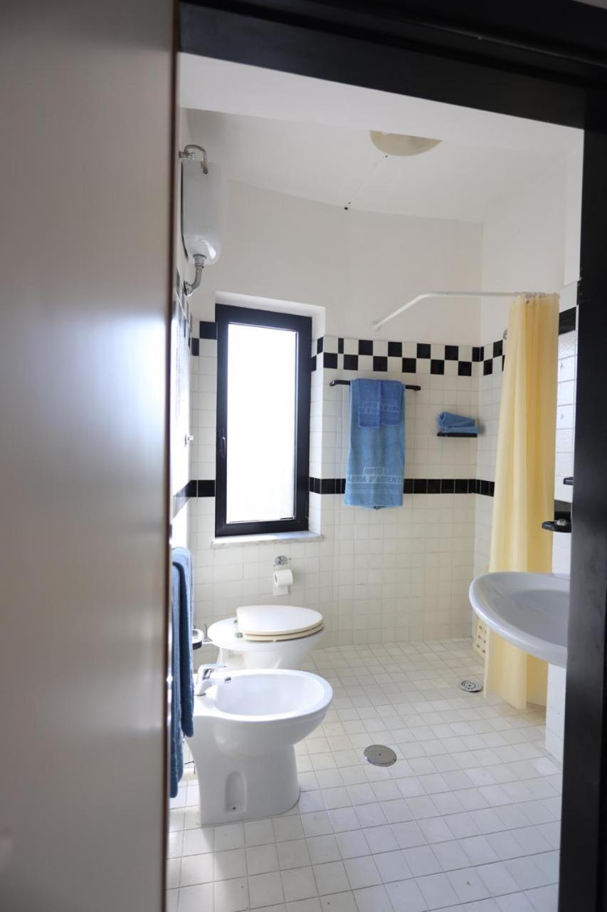 Hotel Barracuda Варкатуро Экстерьер фото