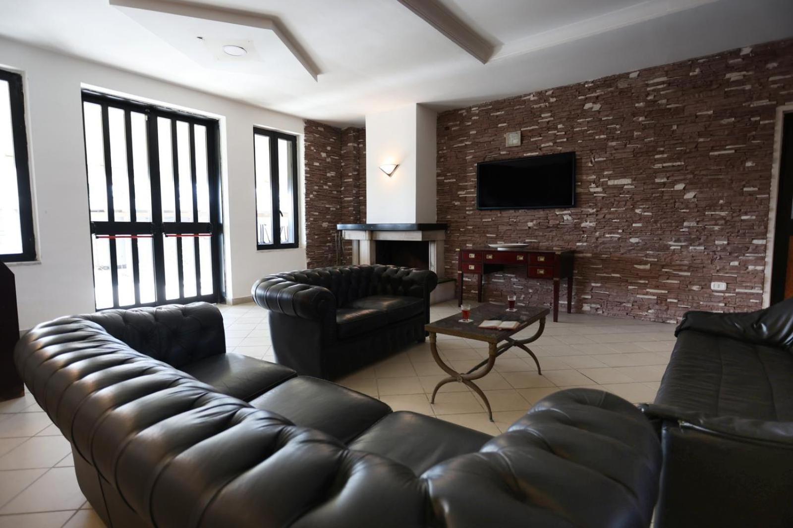 Hotel Barracuda Варкатуро Экстерьер фото